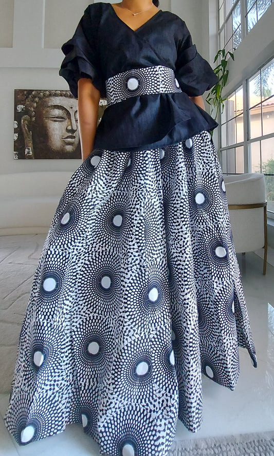 7001  Long Maxi Skirt-Black/White