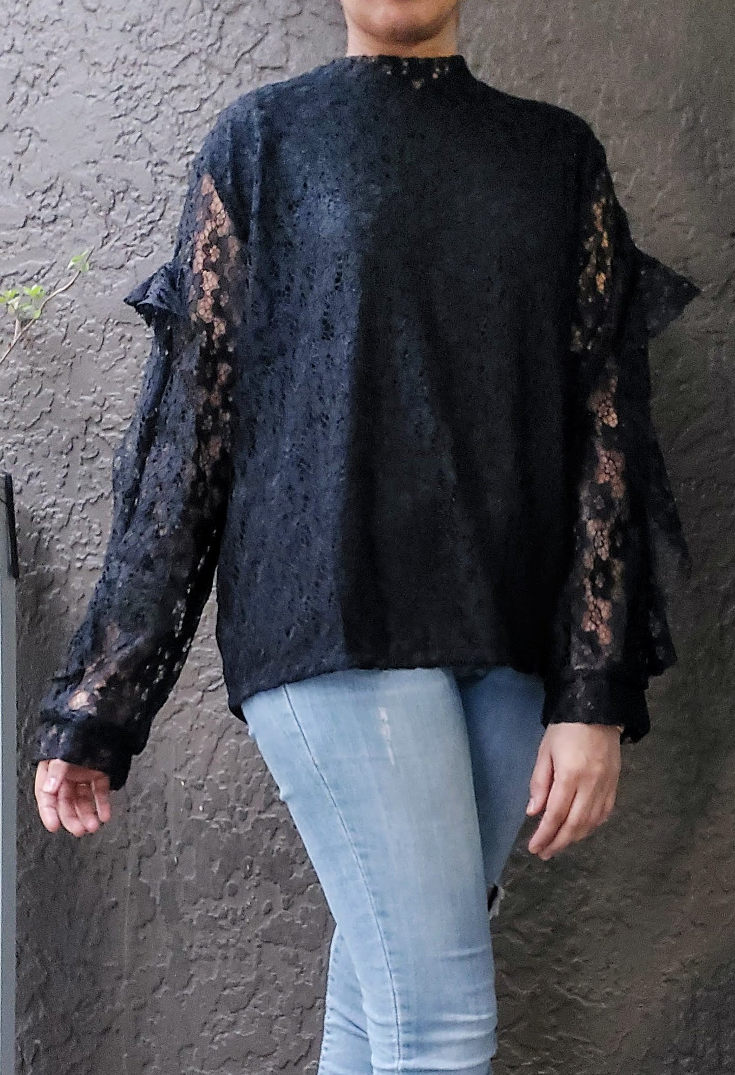Ladie's Lace Blouse/ Long Sleeves