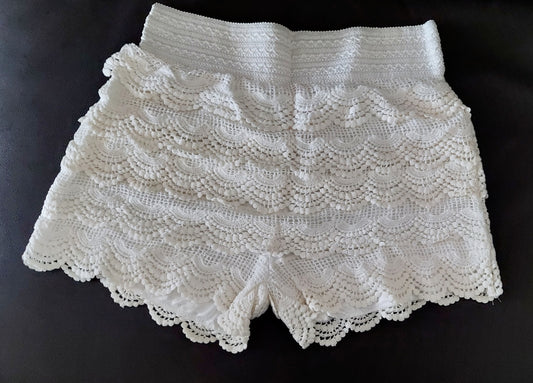 Crochet Tiered Shorts - Cream