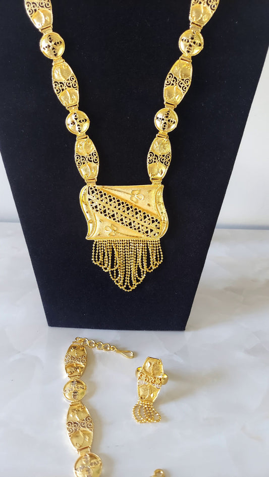 Gold Necklace /Bracelet/ Earring/ Ring Set/ Gold Plated -11A